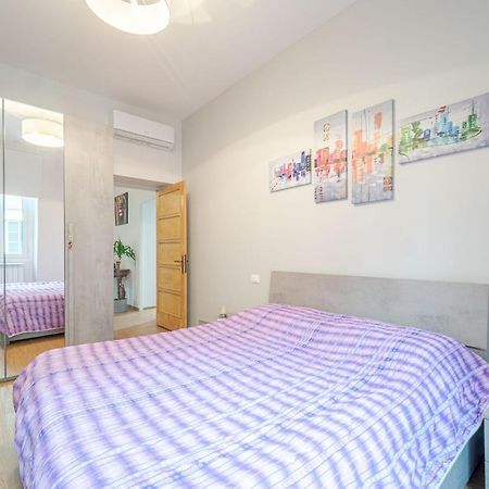Bright Apartment A Few Steps From Via Garibaldi Genoa Exterior photo